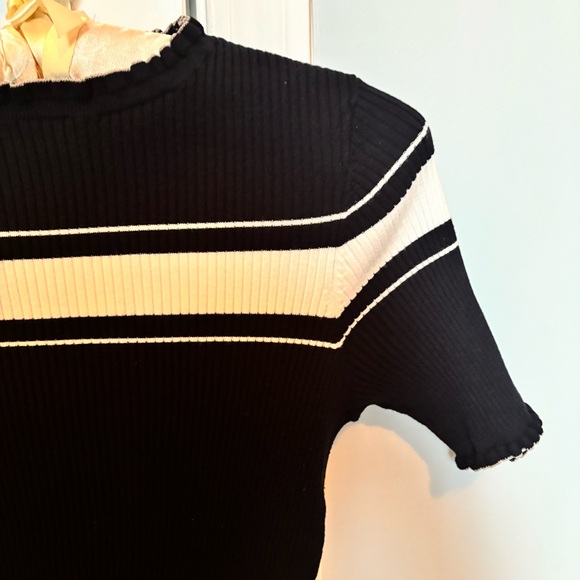 MARELLA Navy and White Knit Short Sleeve Top - Picture 4 of 5